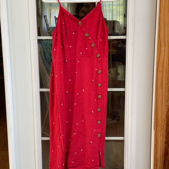 Universal Thread Dresses & Skirts - Red spaghetti strap button down dress w/ white flowers Excellent Condition sz L